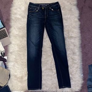 American Eagle size 6 long skinny jeans